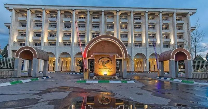 بررسی امکانات و ویژگی های هتل هما مشهد