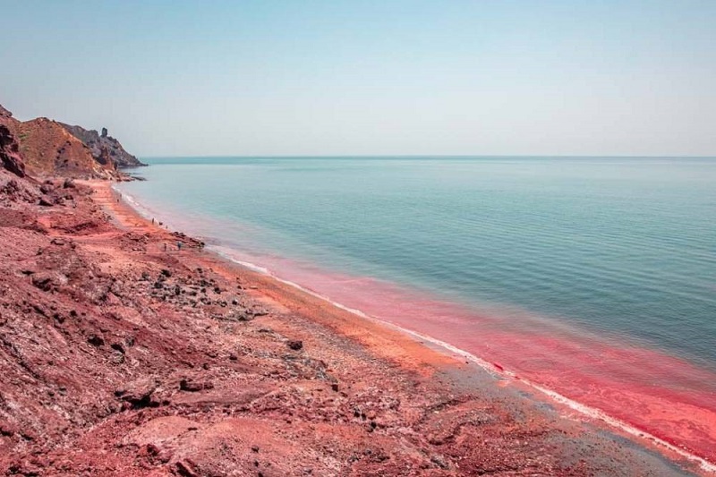 آیا کیش بهتر است یا قشم