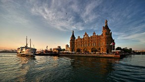 تماشای پلهای معلق در تنگه بسفر از جاذبههای دیدنی استانبول